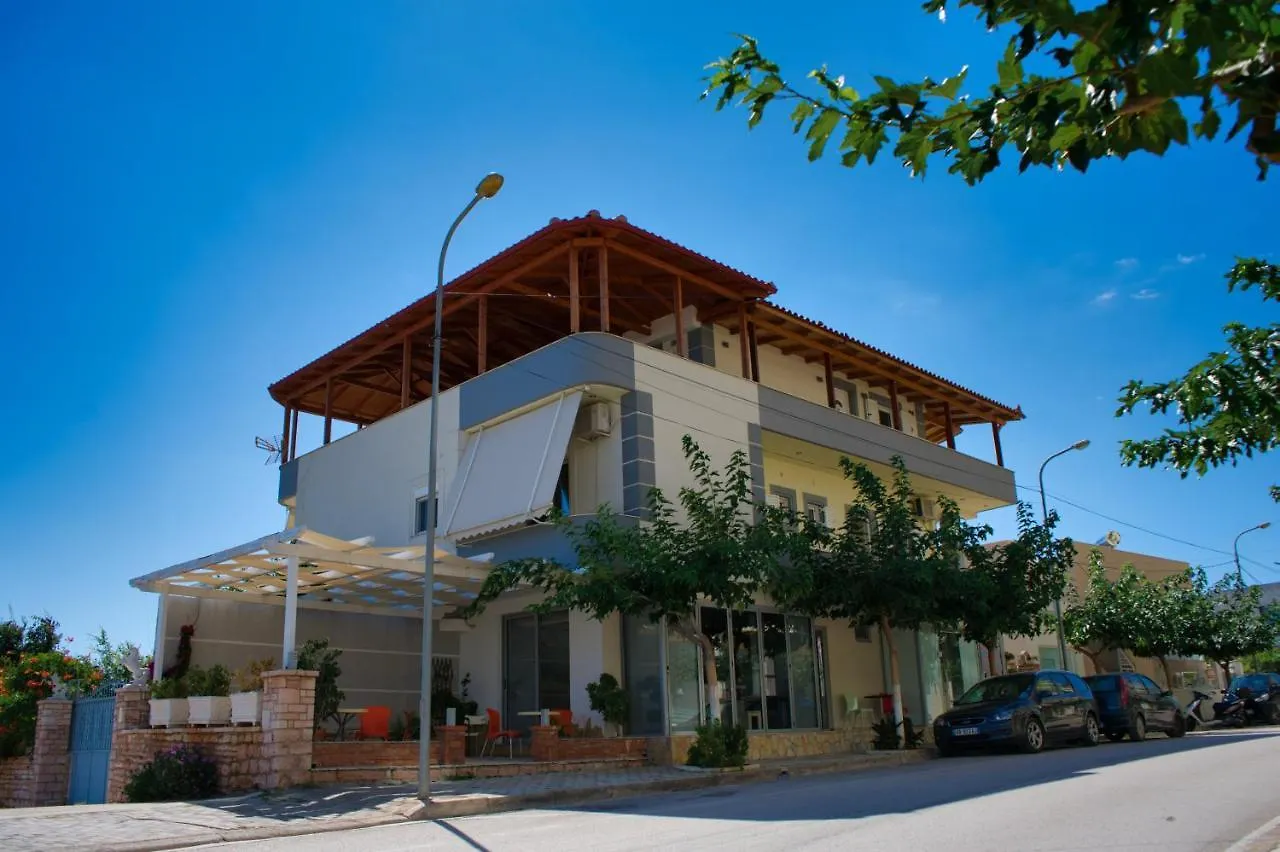 Villa Roel Sarandë 0*,  Albania